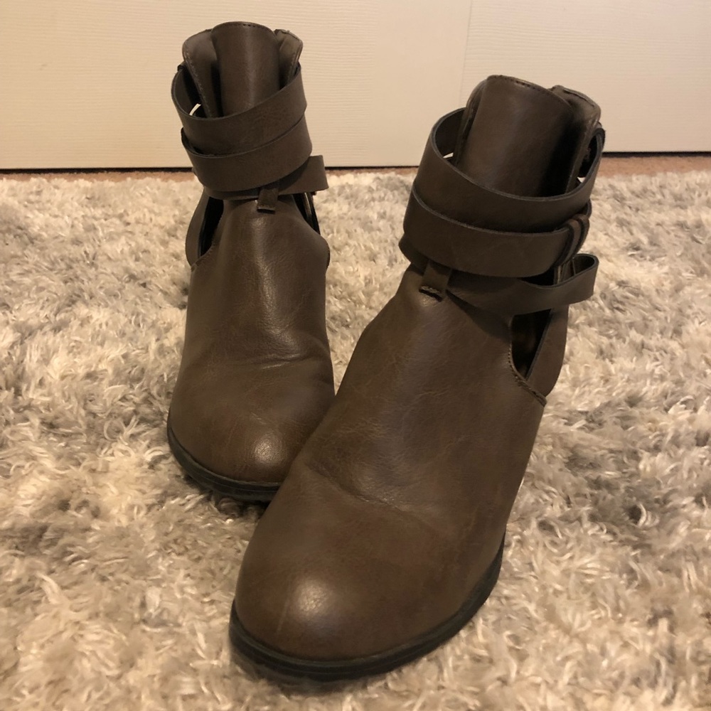 Green/ sage boots